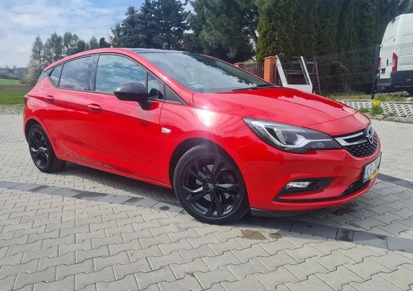 Opel Astra cena 69900 przebieg: 130000, rok produkcji 2018 z Wieliczka małe 232
